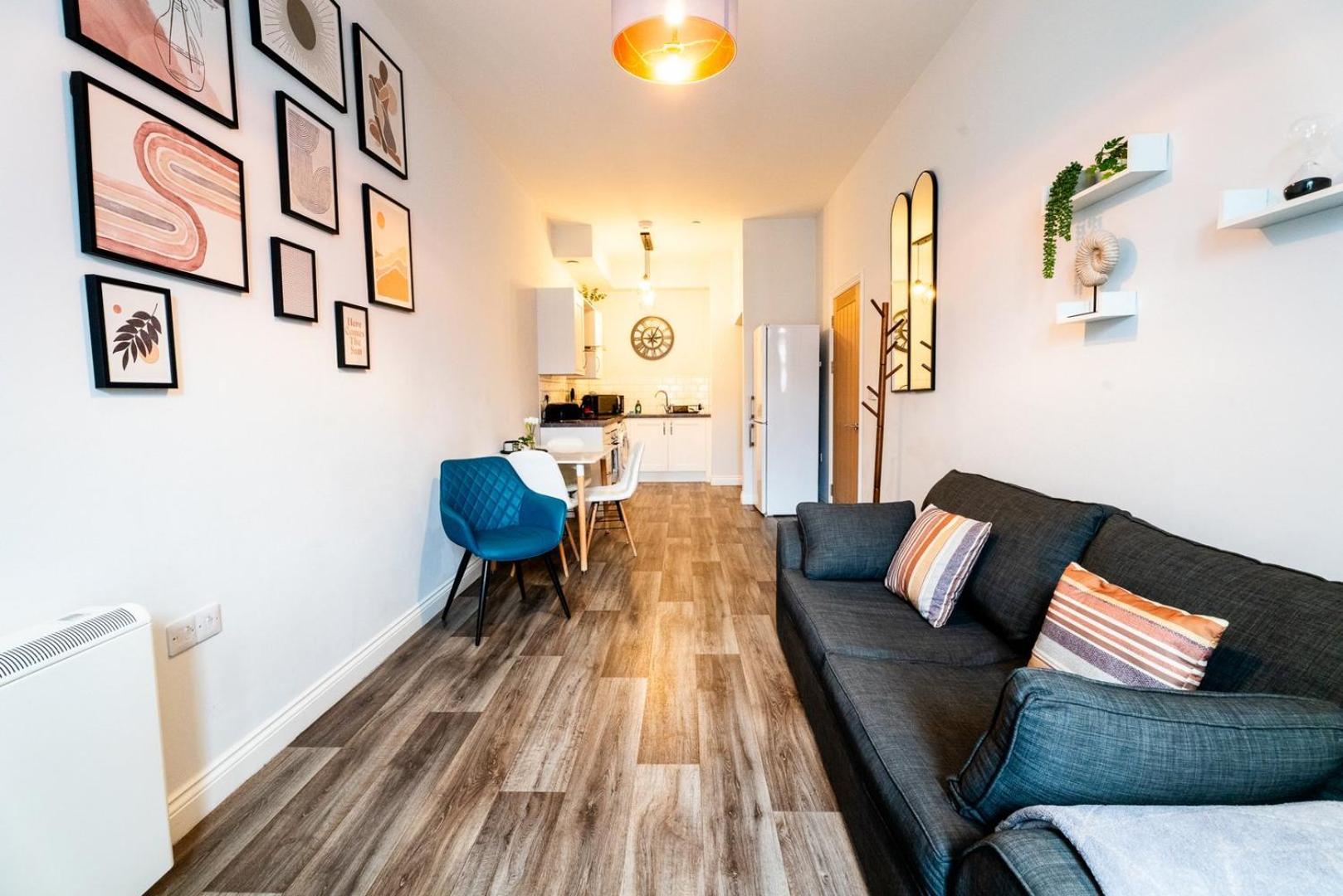 Free Parking | Smart Tv | 4 Guests Apartment Swansea Phòng bức ảnh