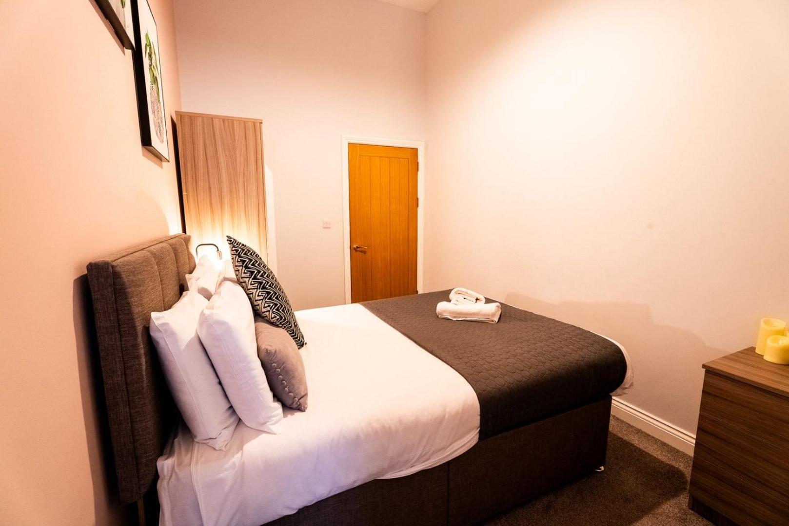Free Parking | Smart Tv | 4 Guests Apartment Swansea Phòng bức ảnh