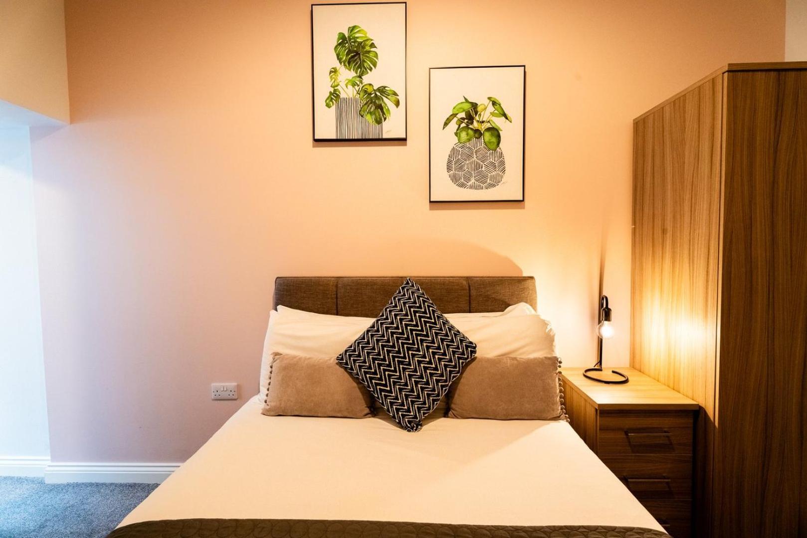 Free Parking | Smart Tv | 4 Guests Apartment Swansea Phòng bức ảnh