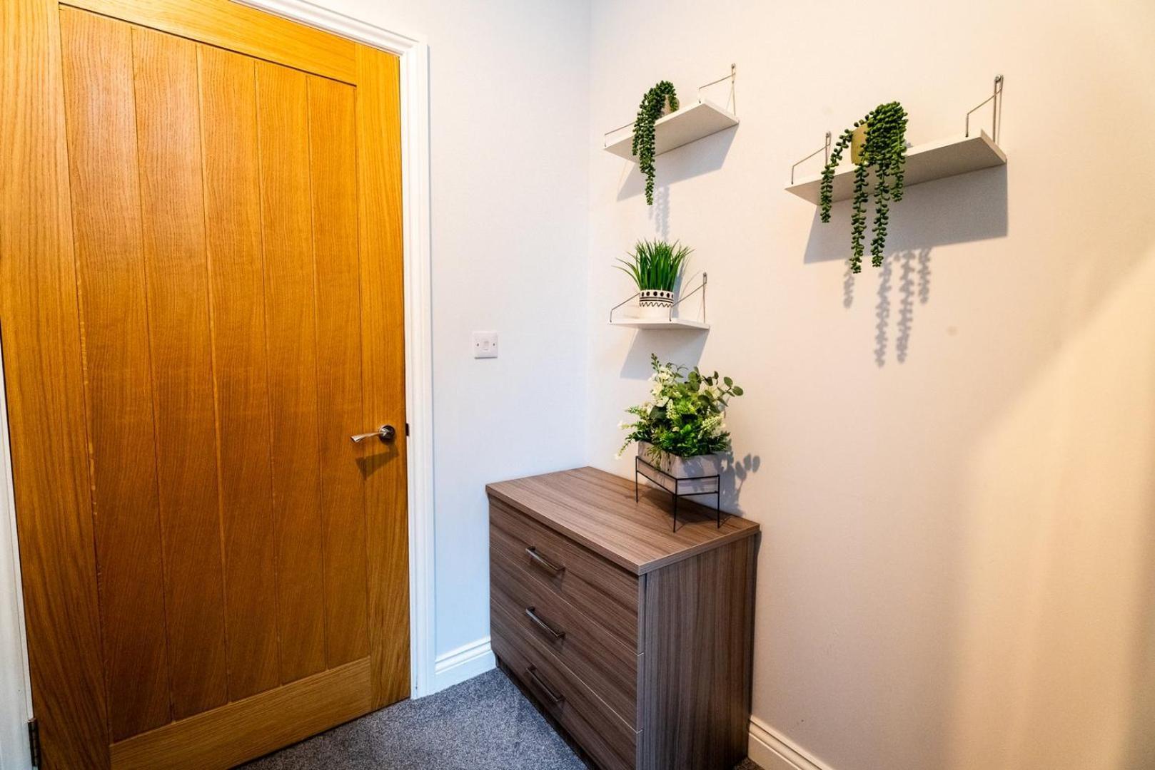 Free Parking | Smart Tv | 4 Guests Apartment Swansea Phòng bức ảnh