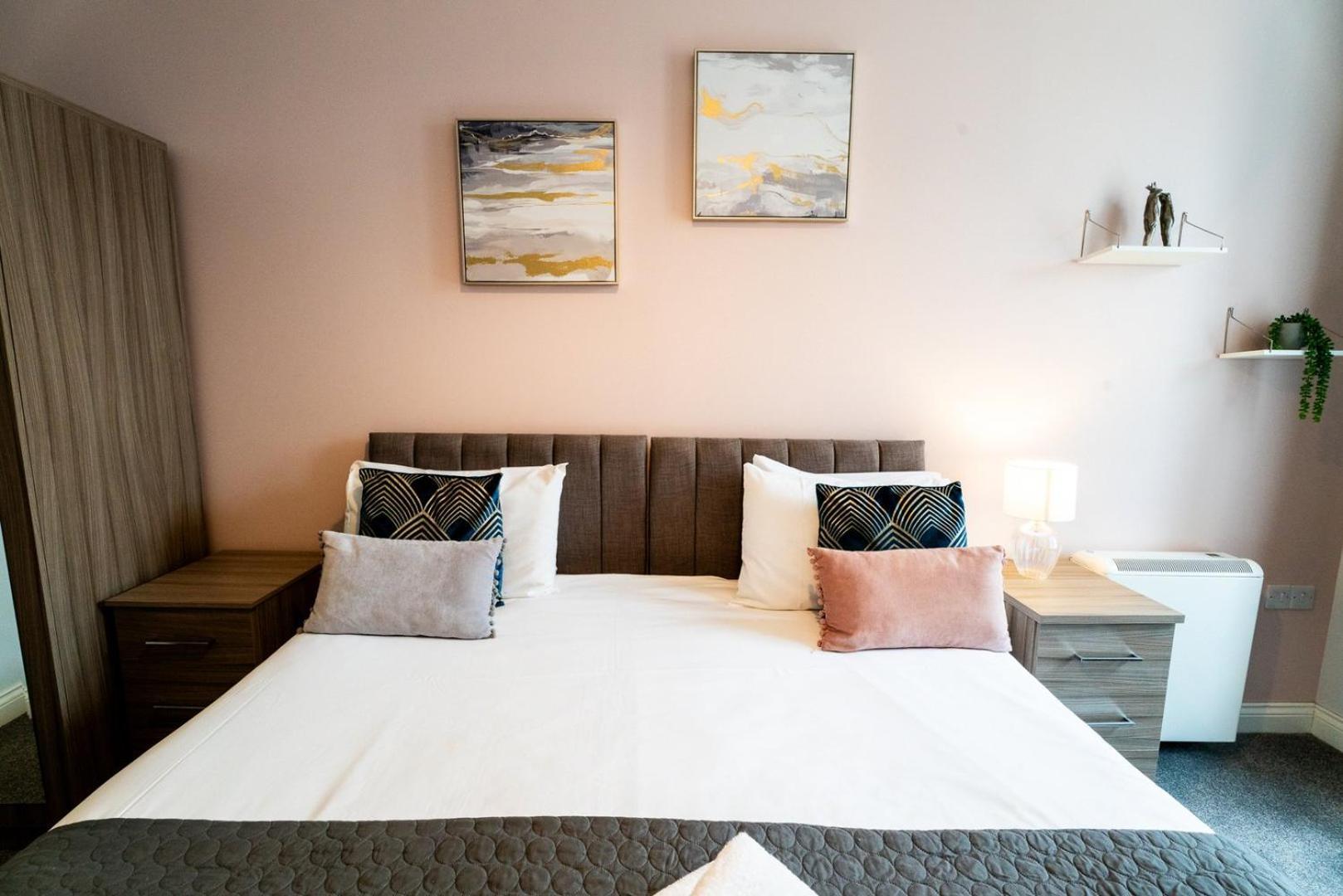 Free Parking | Smart Tv | 4 Guests Apartment Swansea Phòng bức ảnh