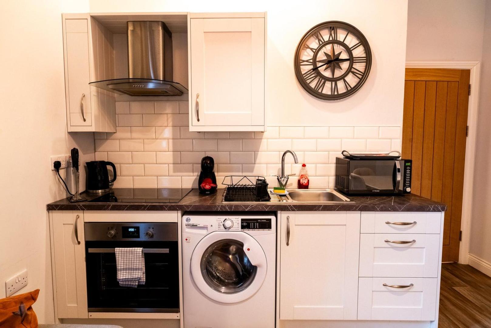 Free Parking | Smart Tv | 4 Guests Apartment Swansea Phòng bức ảnh