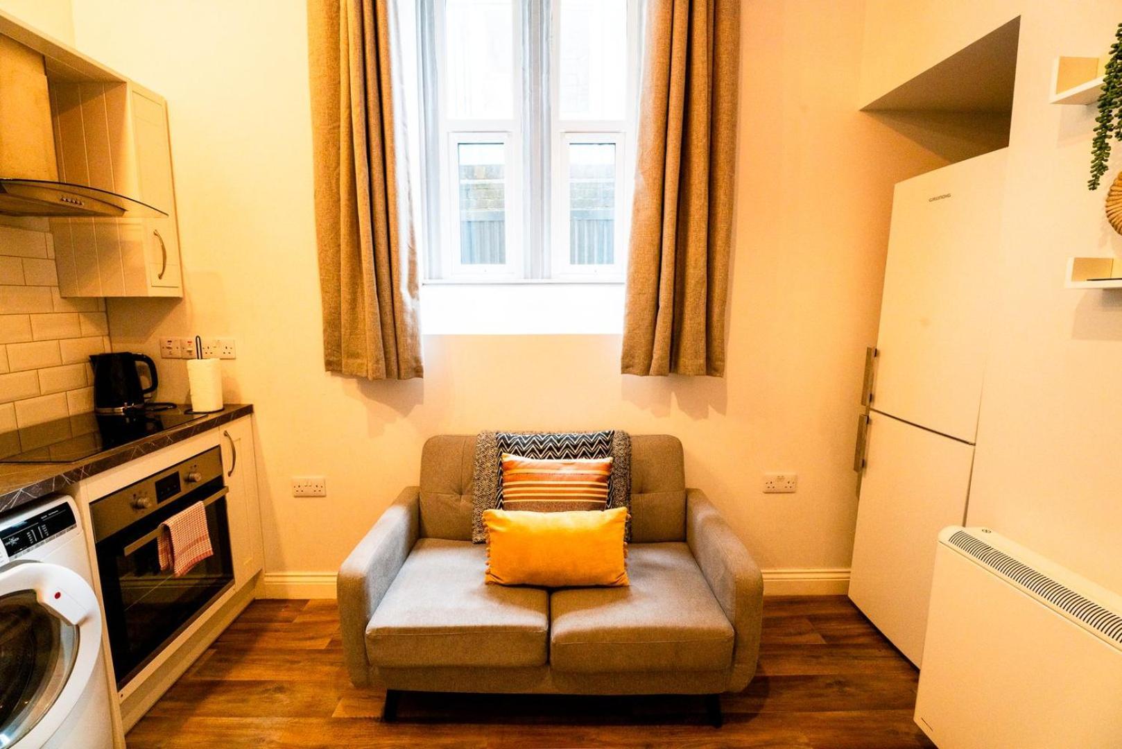 Free Parking | Smart Tv | 4 Guests Apartment Swansea Phòng bức ảnh