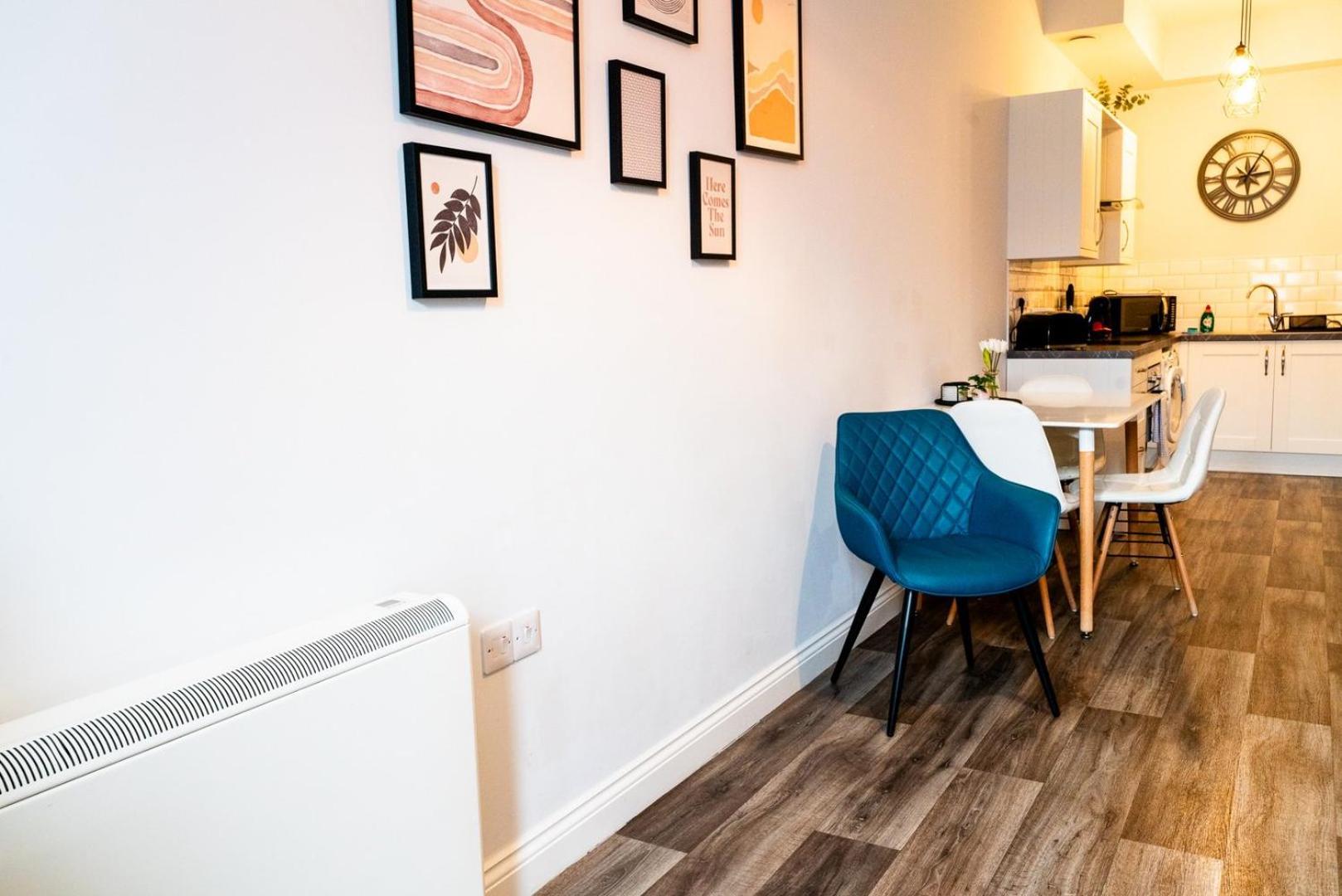 Free Parking | Smart Tv | 4 Guests Apartment Swansea Phòng bức ảnh